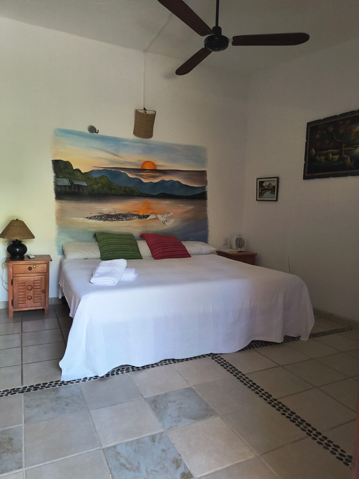 Sol room main bed view